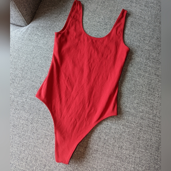 Aritzia Wilfred Bodysuit - Picture 3 of 10
